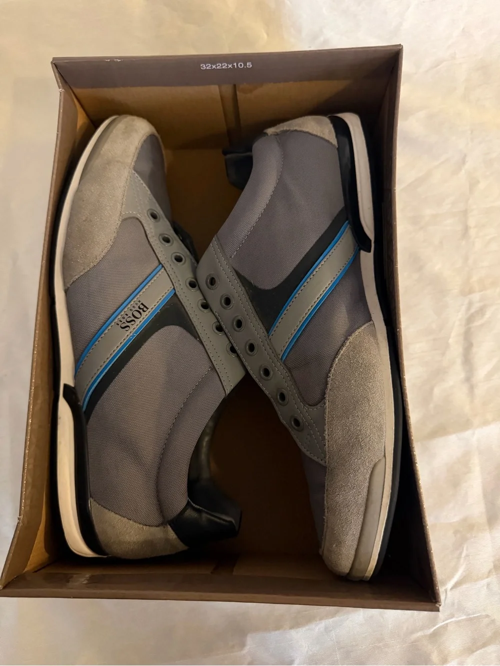 Hugo Boss Men's Gray Suede & Mesh Sneakers Blue Accent Casual Shoes